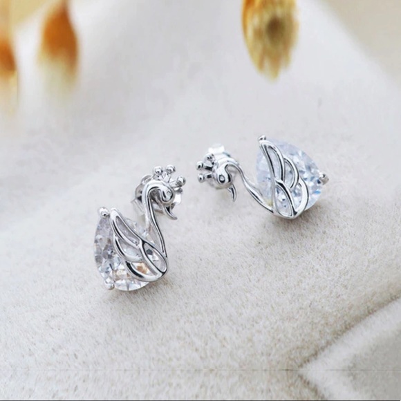 Sterling Silver 925 CZ Stud Earrings - Picture 2 of 3